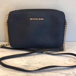 Michael Kors Jetset Crossbody